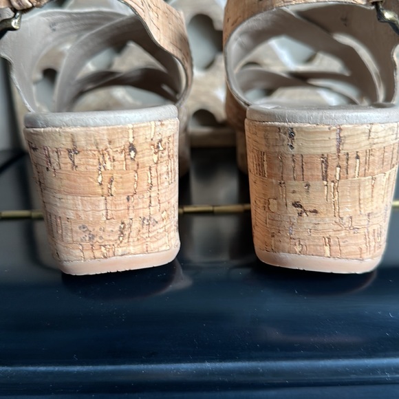 Donald J Pliner Cork WEDGE - Picture 5 of 9